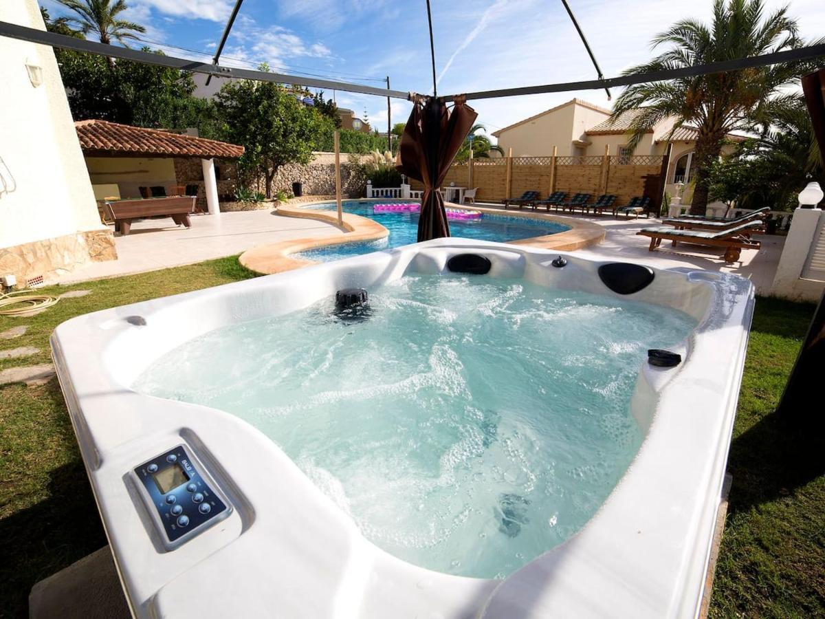 Villa Belucra,10P,Seaview,Jacuzzi,Pool กัลเป ภายนอก รูปภาพ